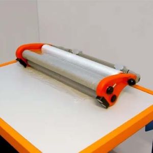 Dispenzer streč folije za pakete