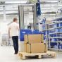 Balanseri sa užetom i mobilni podizači. Prenosivo rešenje za pripremu paketa do 50 kg